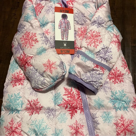* NEW * Spyder Baby 1-piece Snowsuit - Picture 4 of 10